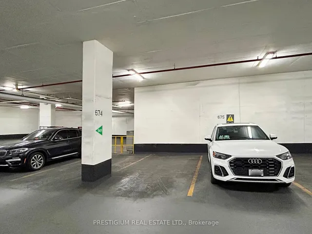 Additional image 26 of 388 Yonge St Unit 6901