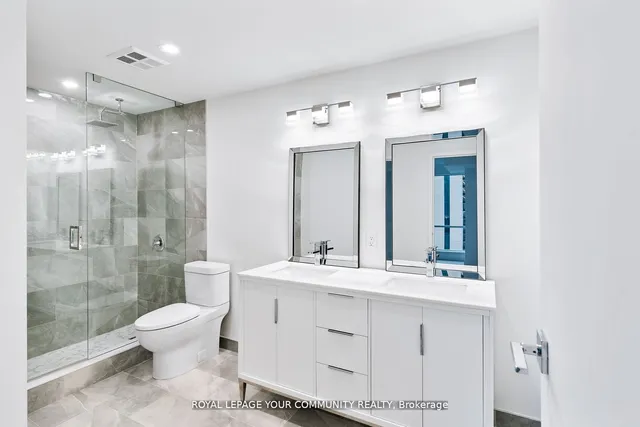 Additional image 16 of 10 Queens Quay Unit 2402