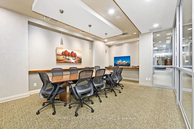 Additional image 22 of 763 BAY St Unit 4211