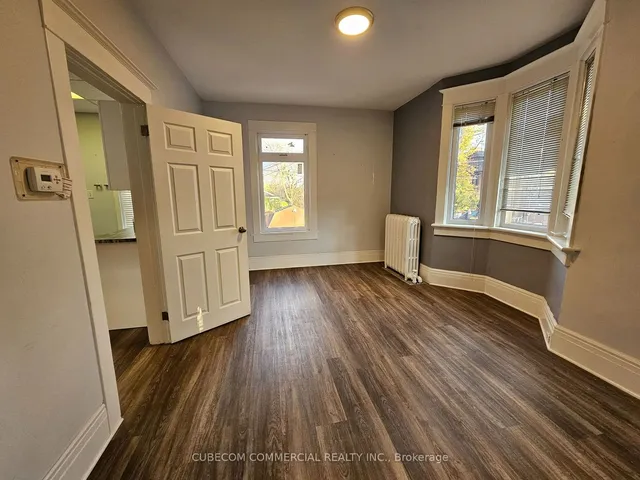 Additional image 12 of 469 Pape Ave