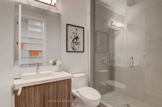 Additional image 21 of 58 Larabee Cres