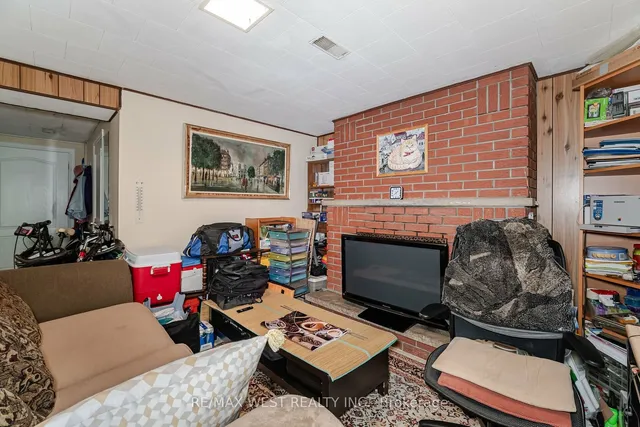 Additional image 31 of 50 Bruce Farm Dr