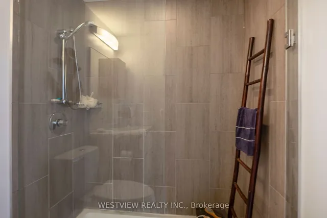 Additional image 20 of 36 Park Lawn Rd Unit 4102