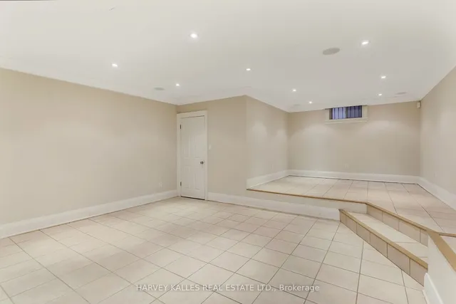 Additional image 34 of 8 Binscarth Rd