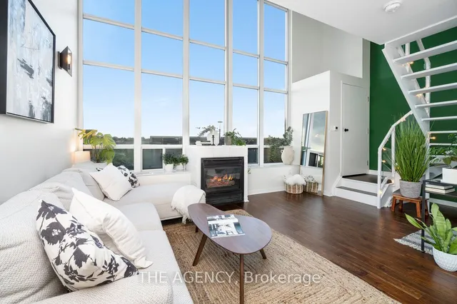 250 Manitoba St Unit 526