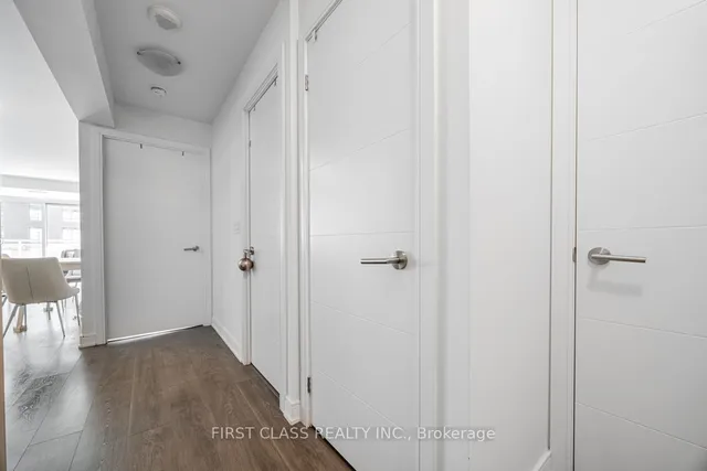 Additional image 14 of 525 Adelaide St Unit 1022