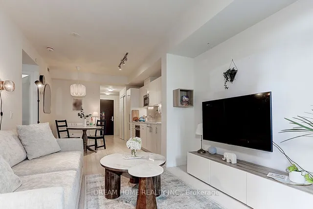 Additional image 9 of 330 Richmond St Unit 1717