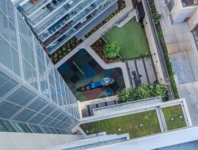 Additional image 5 of 10 Park Lawn Rd Unit 1705