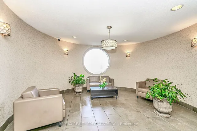 Additional image 5 of 5 Parkway Forest Dr Unit 1808