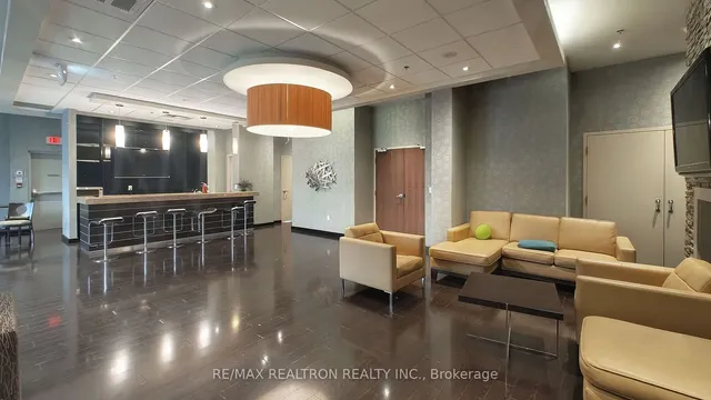 Additional image 35 of 215 Queen St Unit 1016