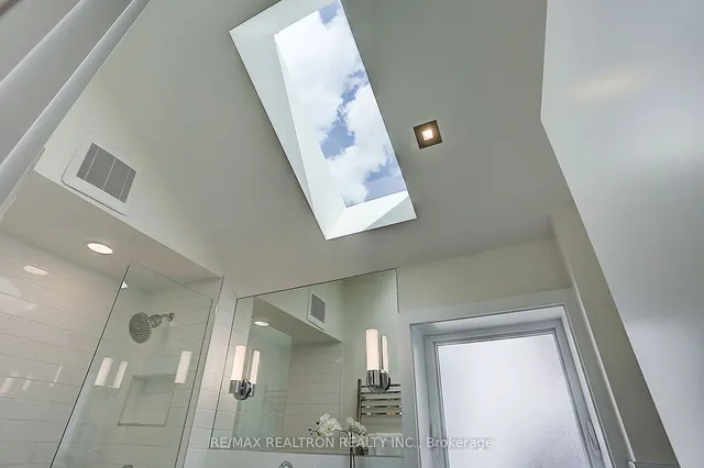 Additional image 33 of 14 Marion St