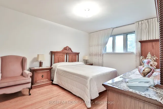 Additional image 12 of 15 Tinton Cres