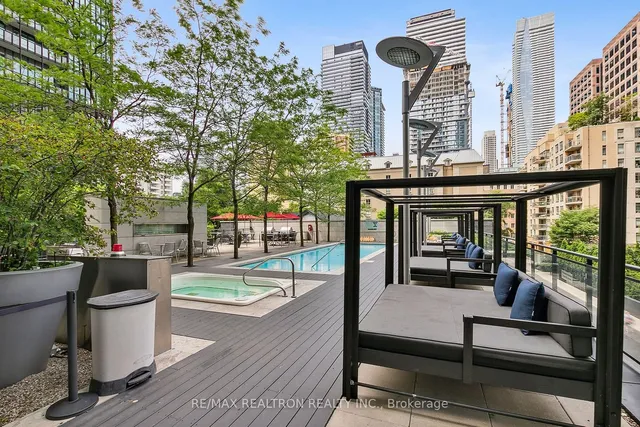 Additional image 18 of 110 Charles St Unit 2604