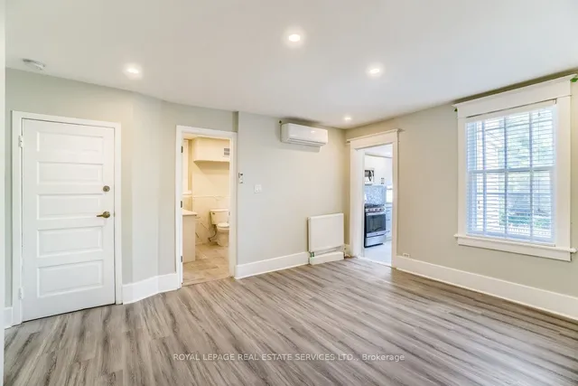 Additional image 16 of 31 Tyndall Ave