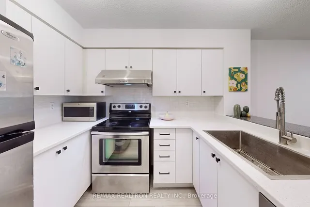 Additional image 16 of 95 Prince Arthur Ave Unit 311