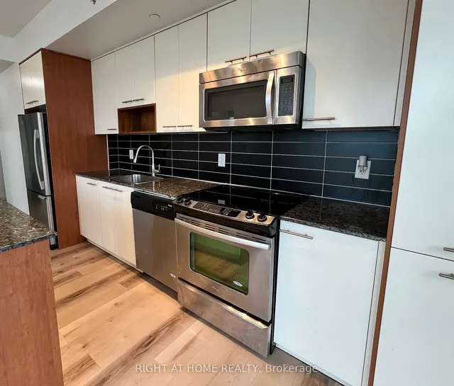 Additional image 3 of 5 Valhalla Inn Rd Unit 3108