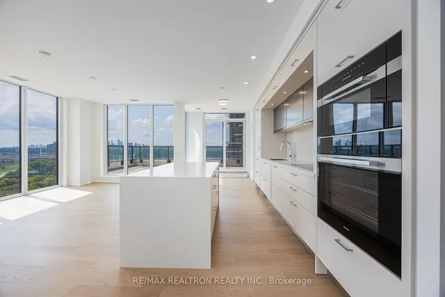 Additional image 16 of 30 Inn On The Park Dr Unit 1510