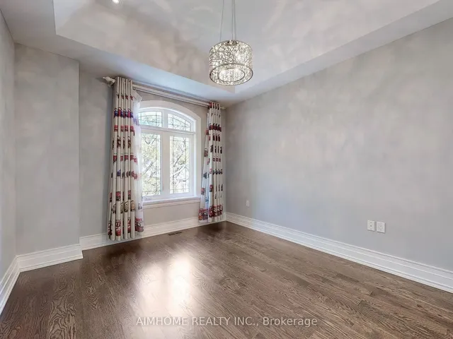 Additional image 29 of 143 Kingsdale Ave