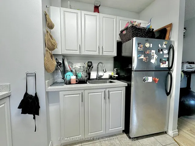 Additional image 20 of 114 Vaughan Rd Unit 303