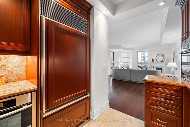 Additional image 17 of 68 Yorkville Ave Unit 505