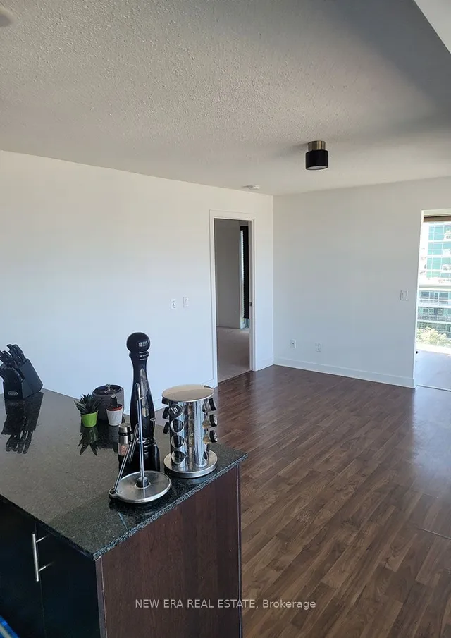 Additional image 5 of 80 Western Battery Rd Unit 804