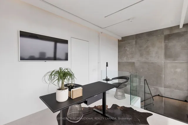 Additional image 31 of 90 Sumach St Unit 702