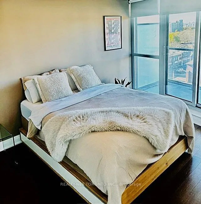 Additional image 19 of 530 St Clair Ave Unit 702