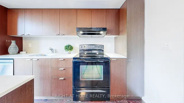 Additional image 13 of 110 Charles St Unit 406