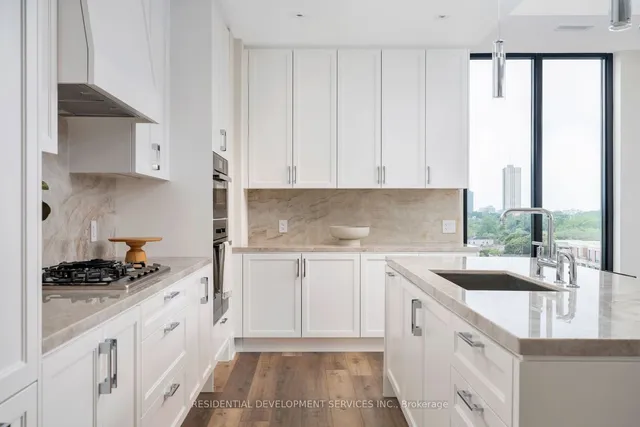 Additional image 8 of 1 Strathgowan Ave Unit 801