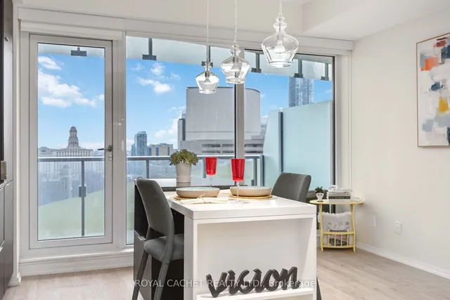 Additional image 29 of 197 Yonge St Unit 1411