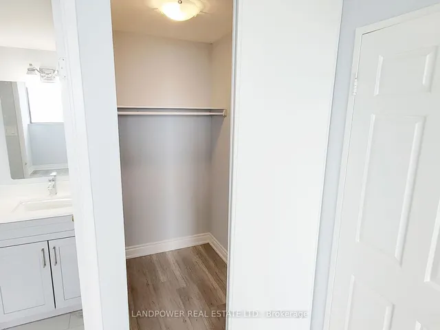 Additional image 21 of 10 Tapscott Rd Unit 1011