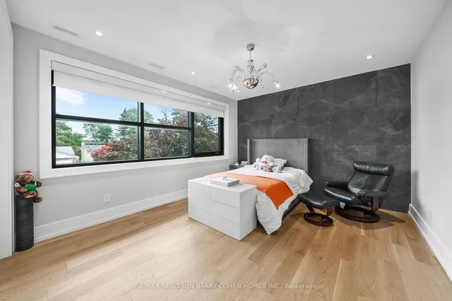 Additional image 17 of 28 Brian Cliff Dr