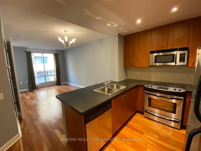 Additional image 13 of 85 Bloor St Unit 413