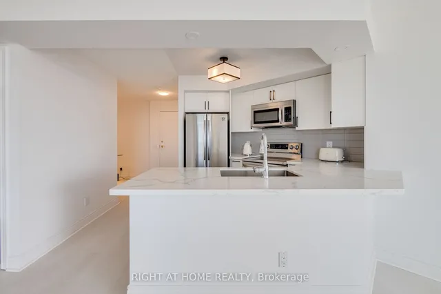 Additional image 14 of 5 Northtown Way Unit 702