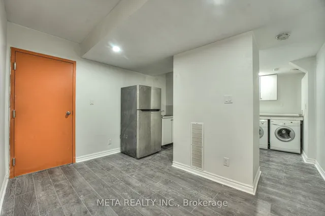 Additional image 6 of 35 Duncombe Blvd