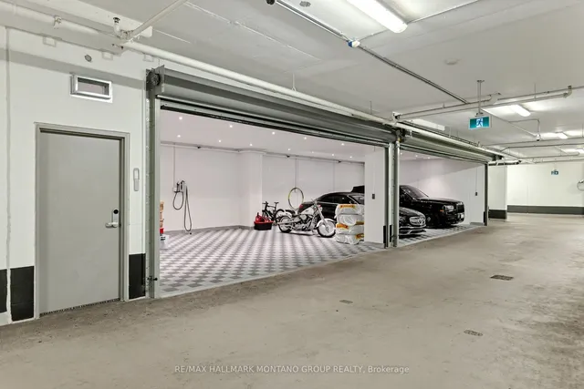 Additional image 33 of 200 Cumberland St Unit 3802