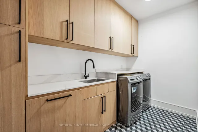 Additional image 24 of 159 Cortleigh Blvd