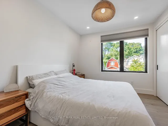 Additional image 12 of 237 Lumsden Ave