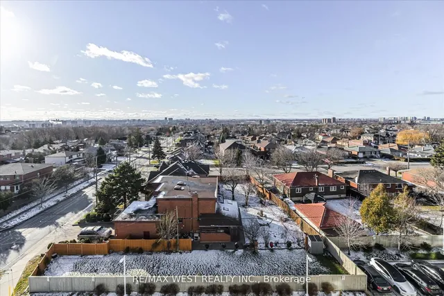 Additional image 17 of 2522 Keele St Unit 618