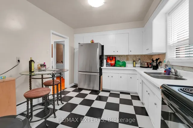 Additional image 30 of 44 Elway Crt
