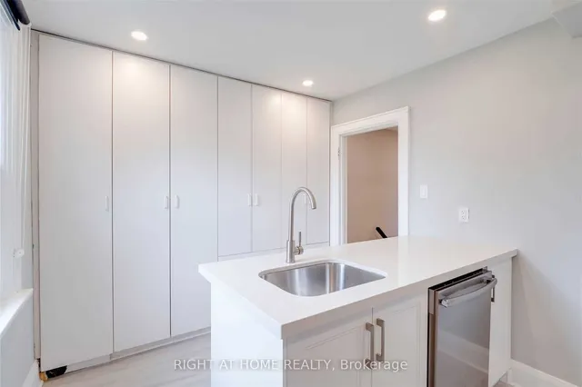 Additional image 16 of 2023 Dufferin St