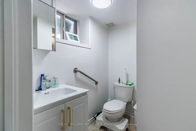 Additional image 33 of 25 Boustead Ave