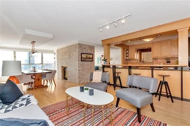 Additional image 5 of 130 Carlton St Unit 1505