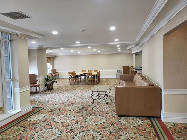 Additional image 14 of 887 Bay St Unit 905