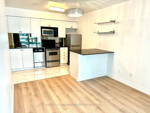 Additional image 11 of 2121 Lake Shore Blvd Unit 213