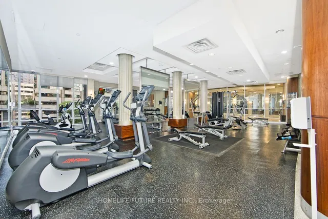 Additional image 20 of 763 BAY St Unit 4211