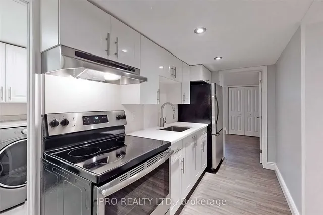 Additional image 32 of 86 Deep Dene Dr