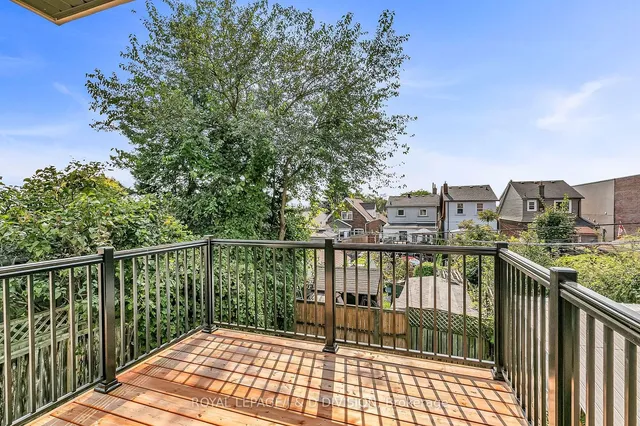 Additional image 28 of 19 Lambton Ave