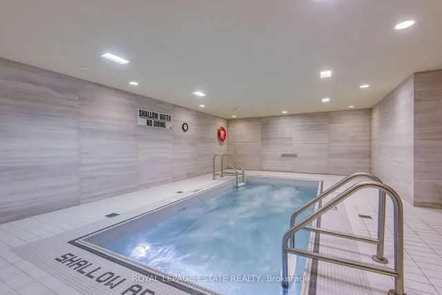 Additional image 27 of 39 Queens Quay Unit 329