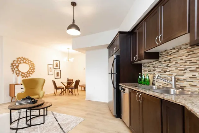 Additional image 35 of 11 Christie St Unit 507